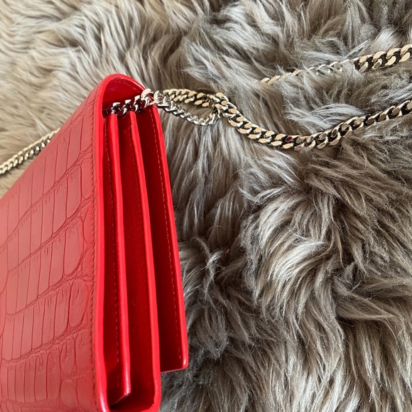❤️🎈Saint Laurent YSL Crossbody Bag Red Crocodile - Picture 4 of 8